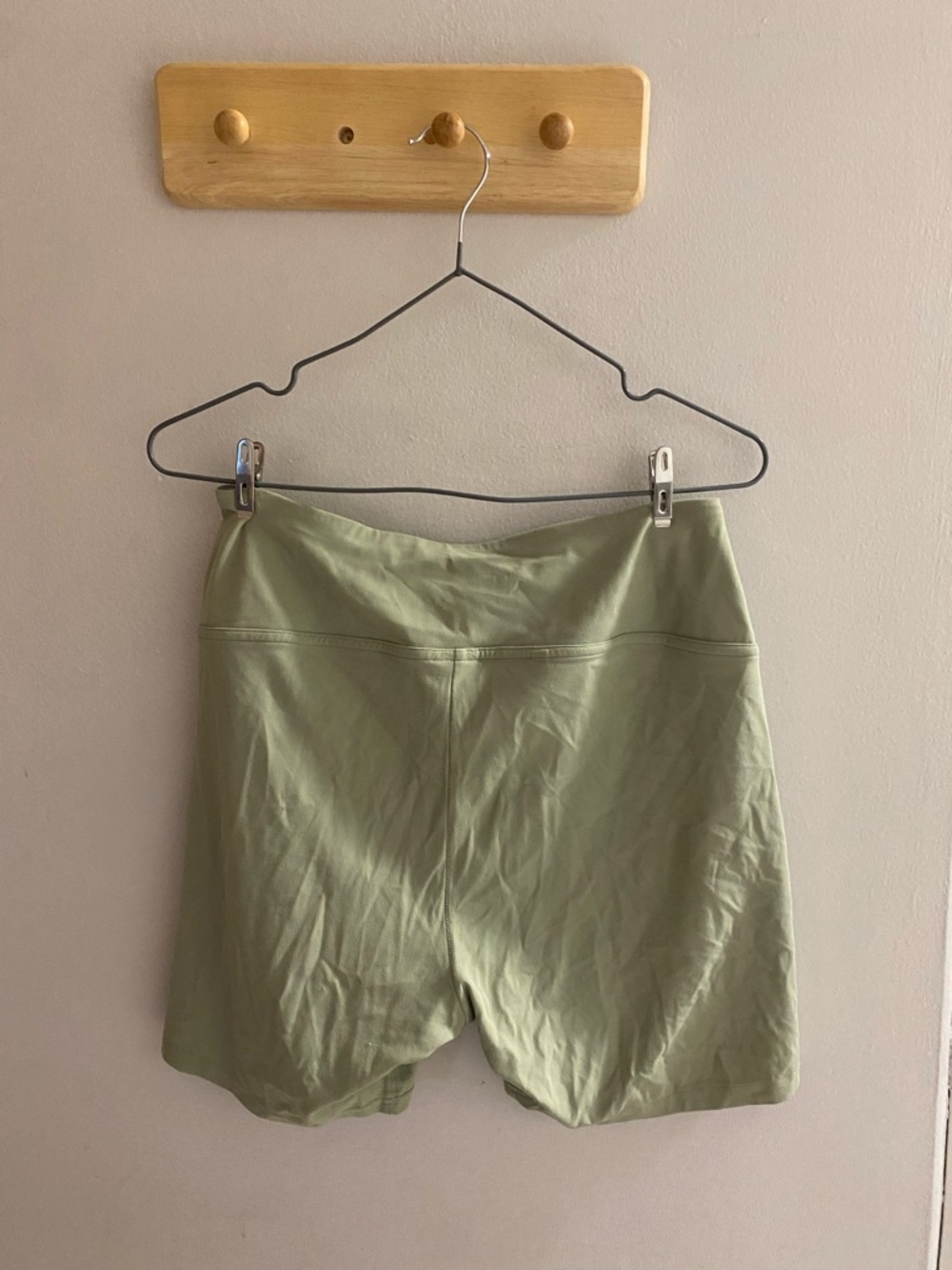 Women’s High-Rise Olive Green Crossover Waistband Gymshark Stretch Shorts